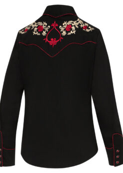 Mit den Blusen von Star & Stripes, dem Western Label bestücken wir unseren Shop weiter, mit erstklassiger Qualität. Die jährlich erscheinende Neukollektion der Westernblusen, mit eigenen Designs und hohem Qualitätsanspruch