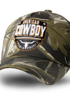 5-Panels Western - Cap TC American Cowboy - Base Cap Camouflage mit Mesheinsatz. Der strapazierfähige Korpus ist robust und schmiegt sich dennoch angenehm weich an den Kopf.  Die aufwendige Bestickung vorne, und der Schirm mit 6 Ziernähten machen die Curved Brim Cap zum coolen Sammlerstück.