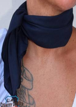 Vintage Halstuch dunklblau |Ob als Halstuch, Haarband, Kopftuch oder als hübsches Detail an Tasche oder Handgelenk |das Tuch ist ein wandelbares Must-have