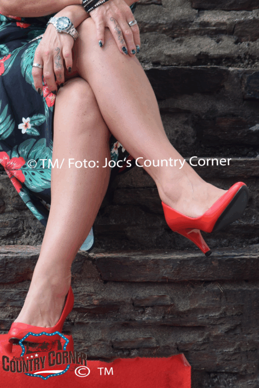 Rockabilly Retro High Heels | Rot Kunstleder | Eleganz trifft Rebellion | Auffälliges Design im Rockabilly-Stil | Bequeme Passform trotz High Heel