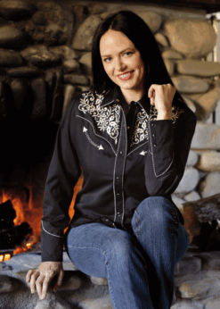 Entdeckt den authentischen Western-Style im Partnerlook | edle Damenbluse HOLLY | exquisites Herrenhemd HENRY | aufeinander abgestimmt
