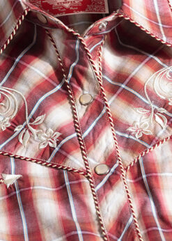 Karierte Westernbluse Damen rot weiß mit Stickerei und Kordelpaspelierung